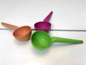 Plastic spoons