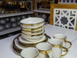 Home Gold tip dinner set CB79
